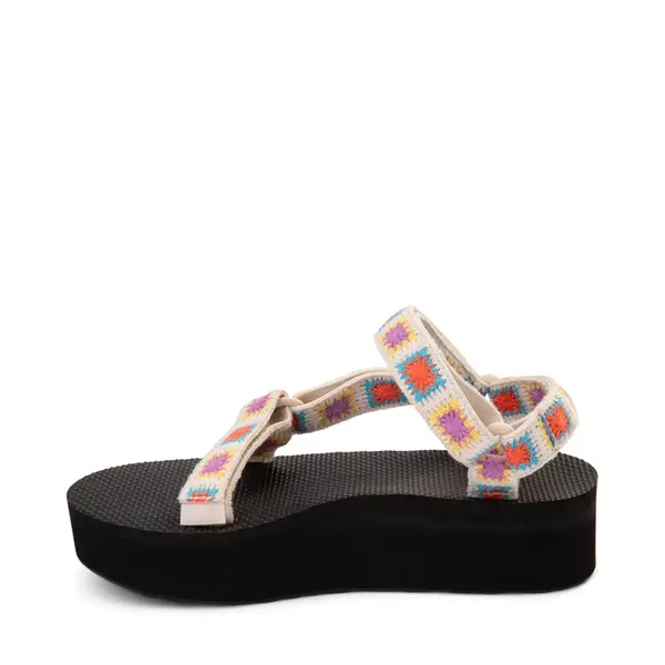 

Сандалии Womens Teva Flatform Universal Crochet Sandal, цвет Explore