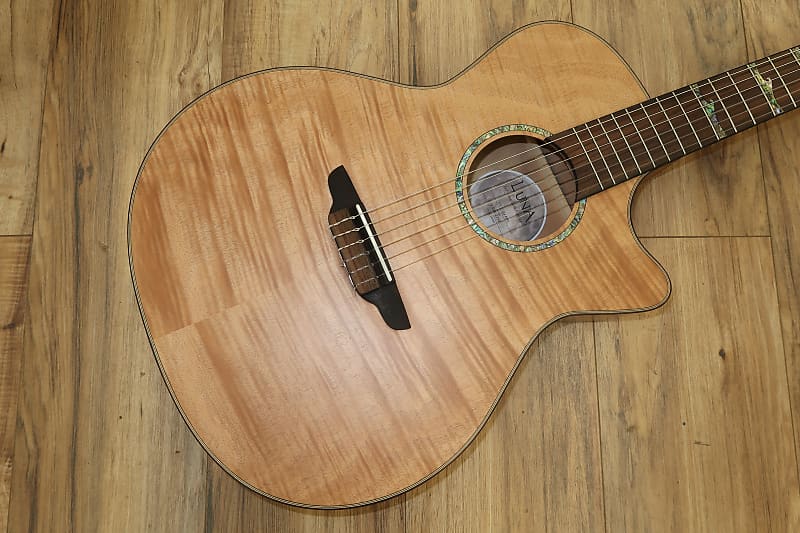 Акустическая гитара Luna HT EXM NYL 2023 - NATURAL FLAMED MAHOGANY