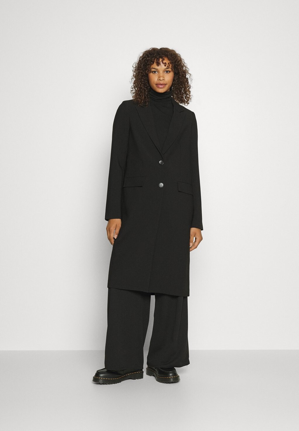 

Пальто Vero Moda VMIMANI LONG BLAZER, черный