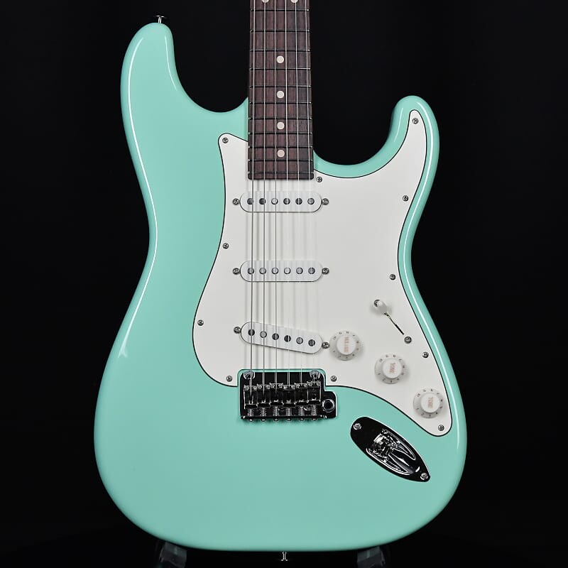 

Электрогитара Suhr Classic S Antique SSS Rosewood Fingerboard Surf Green 2023