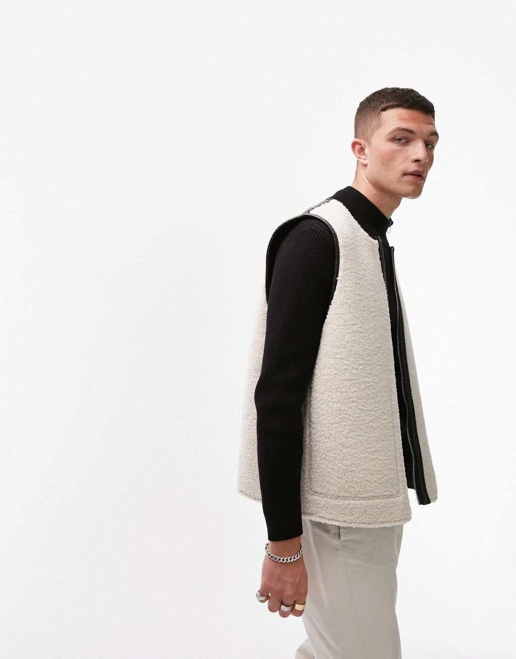 

Черный пуховик из искусственной кожи Topman