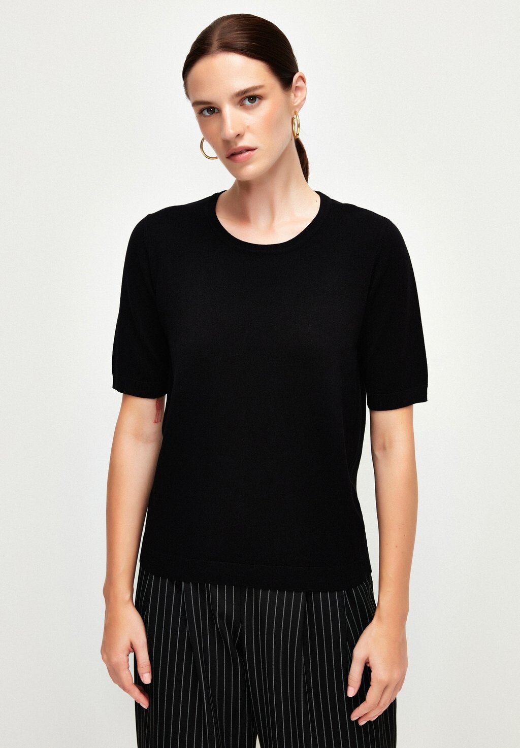 

Базовая футболка Crew Neck adL, черный