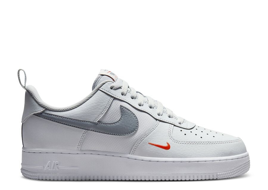 

Кроссовки Nike Air Force 1, цвет Photon Dust Safety Orange