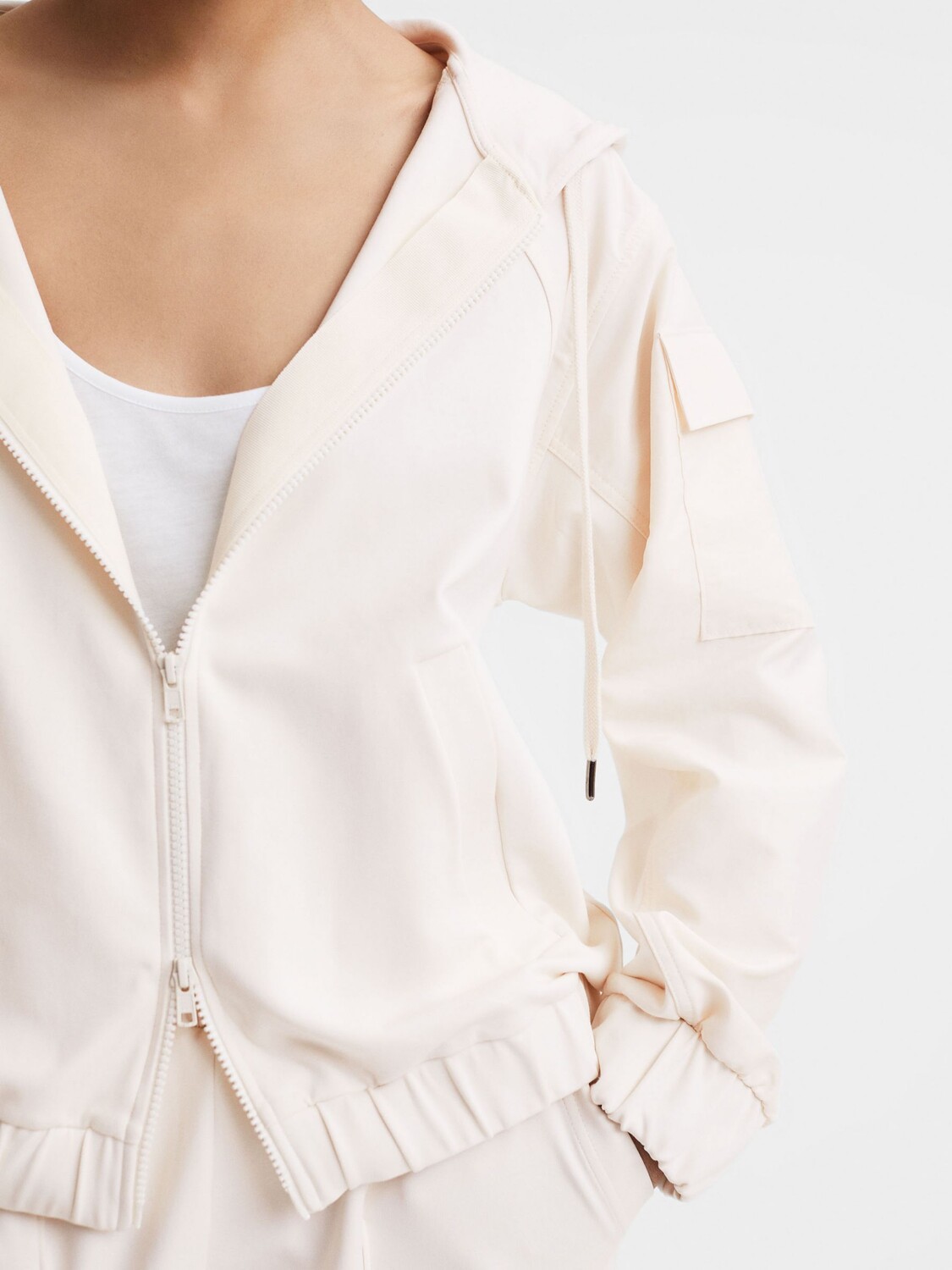 

Толстовка Maja на молнии Reiss, крем