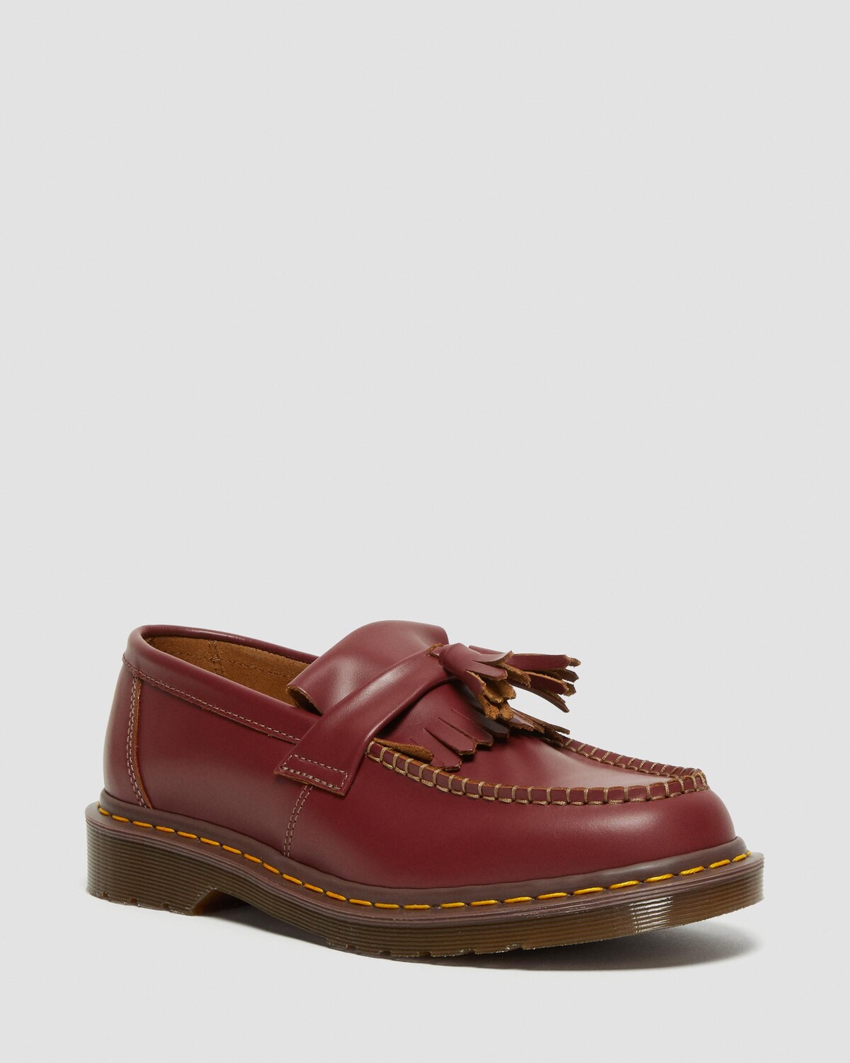 

Кожаные лоферы с кисточками Adrian Made in England Quilon Dr. Martens