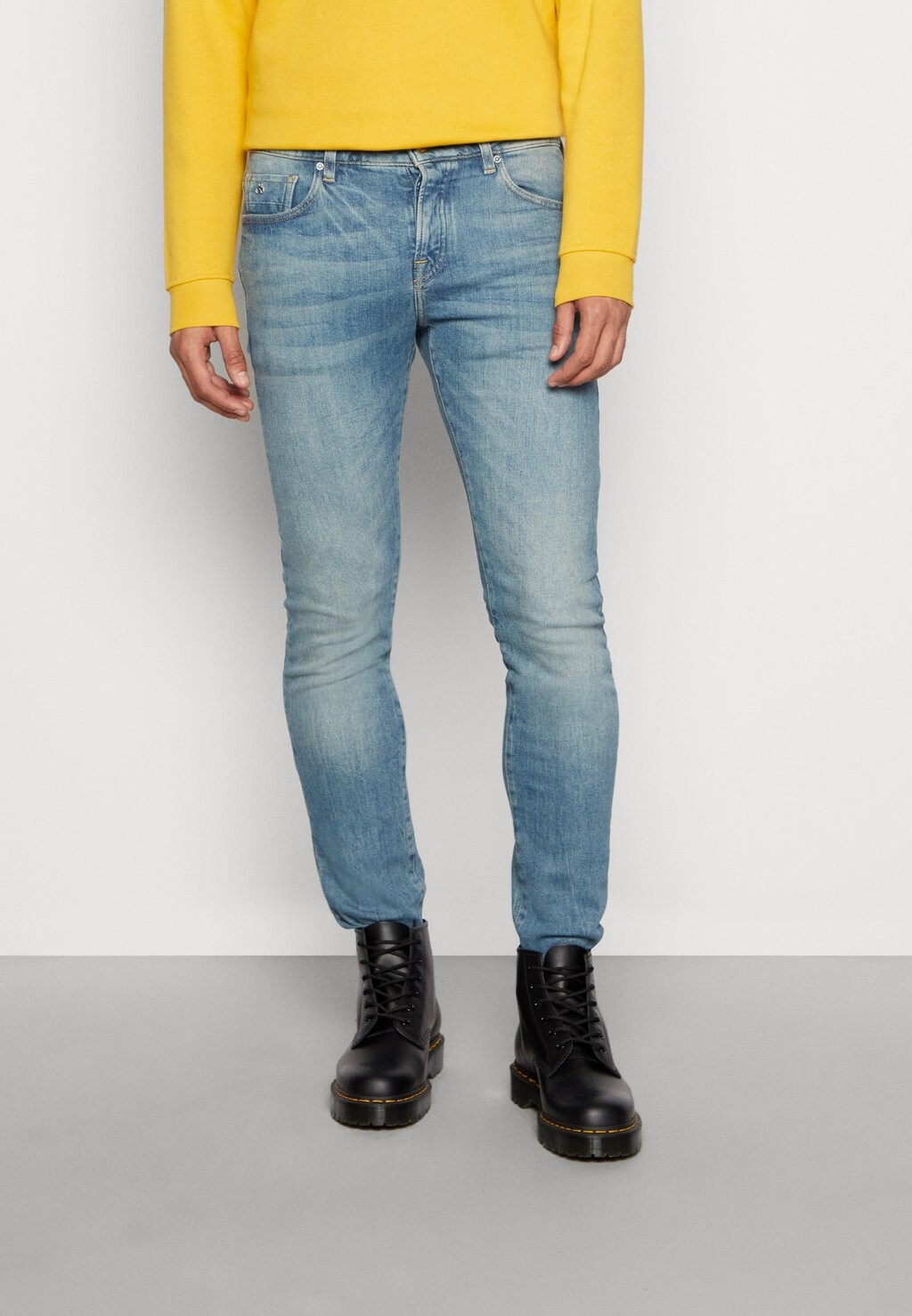 

Джинсы облегающего кроя Scotch & Soda