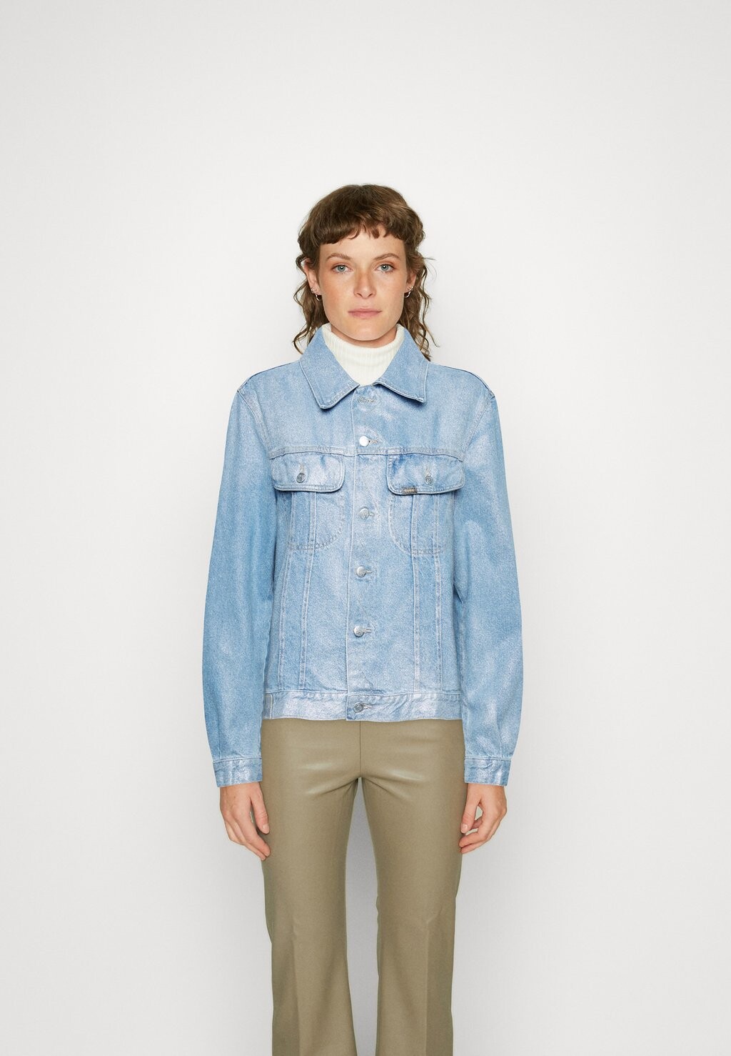 

Джинсовая куртка LOIS Jeans