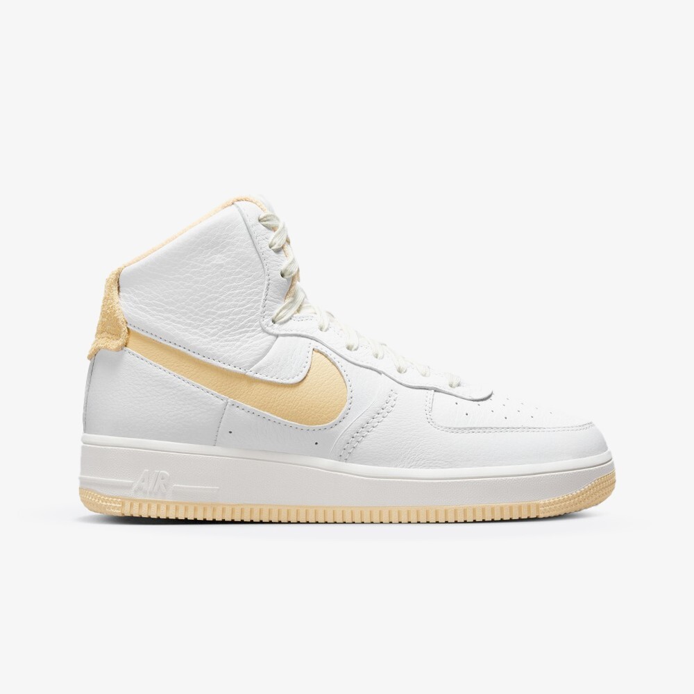 

Кроссовки Air Force 1 High Sculpt 'Pale Vanilla' (W) Nike, мультиколор