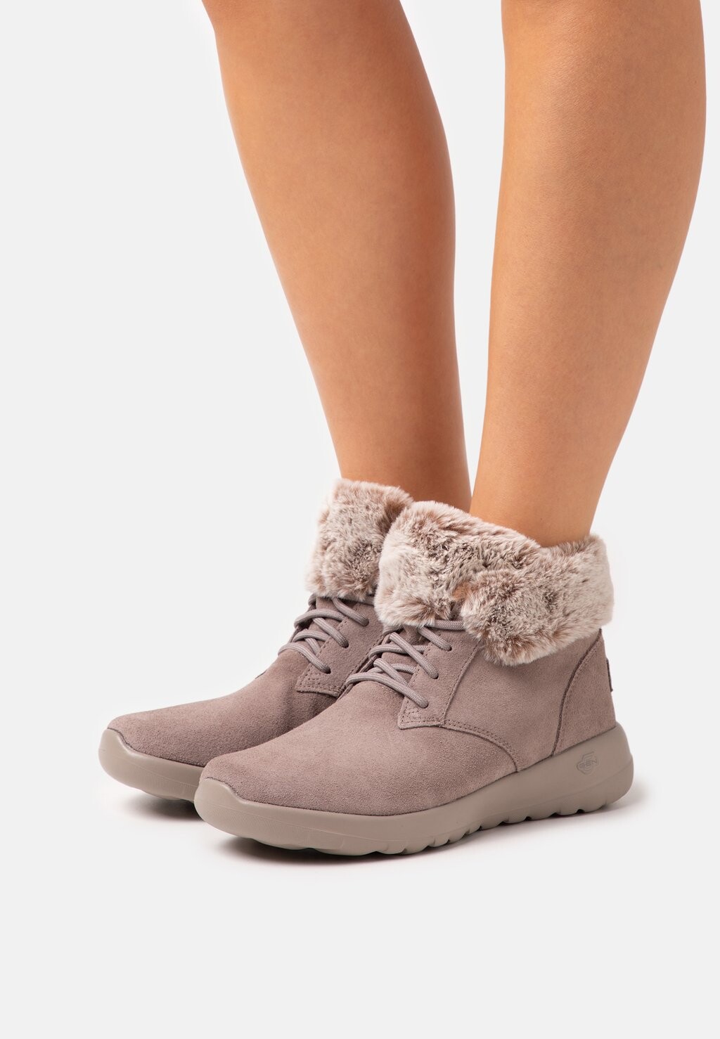 

Ботильоны на шнуровке Skechers