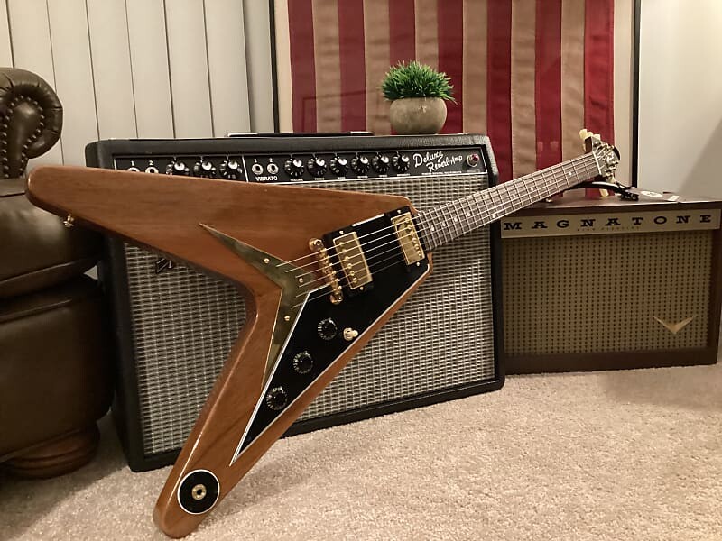 

Электрогитара Gibson Custom Shop '58 Mahogany Flying V Reissue VOS Natural Walnut