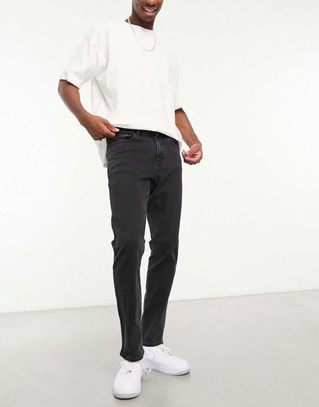 Черные узкие джинсы New Look черные узкие чиносы new look