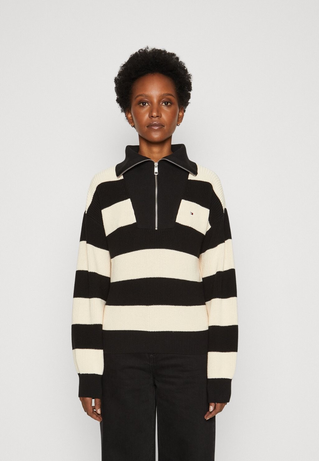 

Джерси Stitch Tommy Hilfiger STITCH ZIP, цвет black/calico