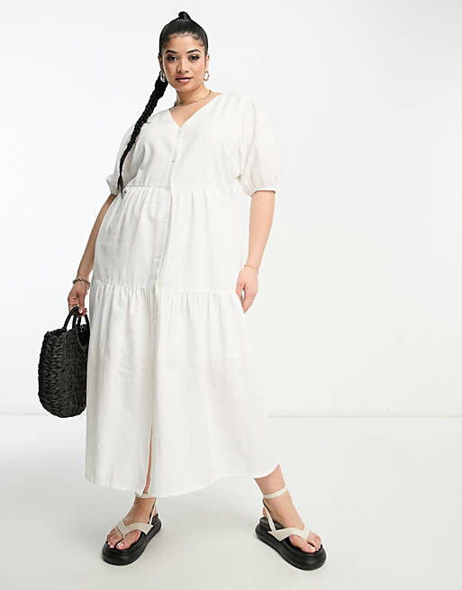 

Белое ярусное платье миди на пуговицах In The Style Plus x Jac Jossa