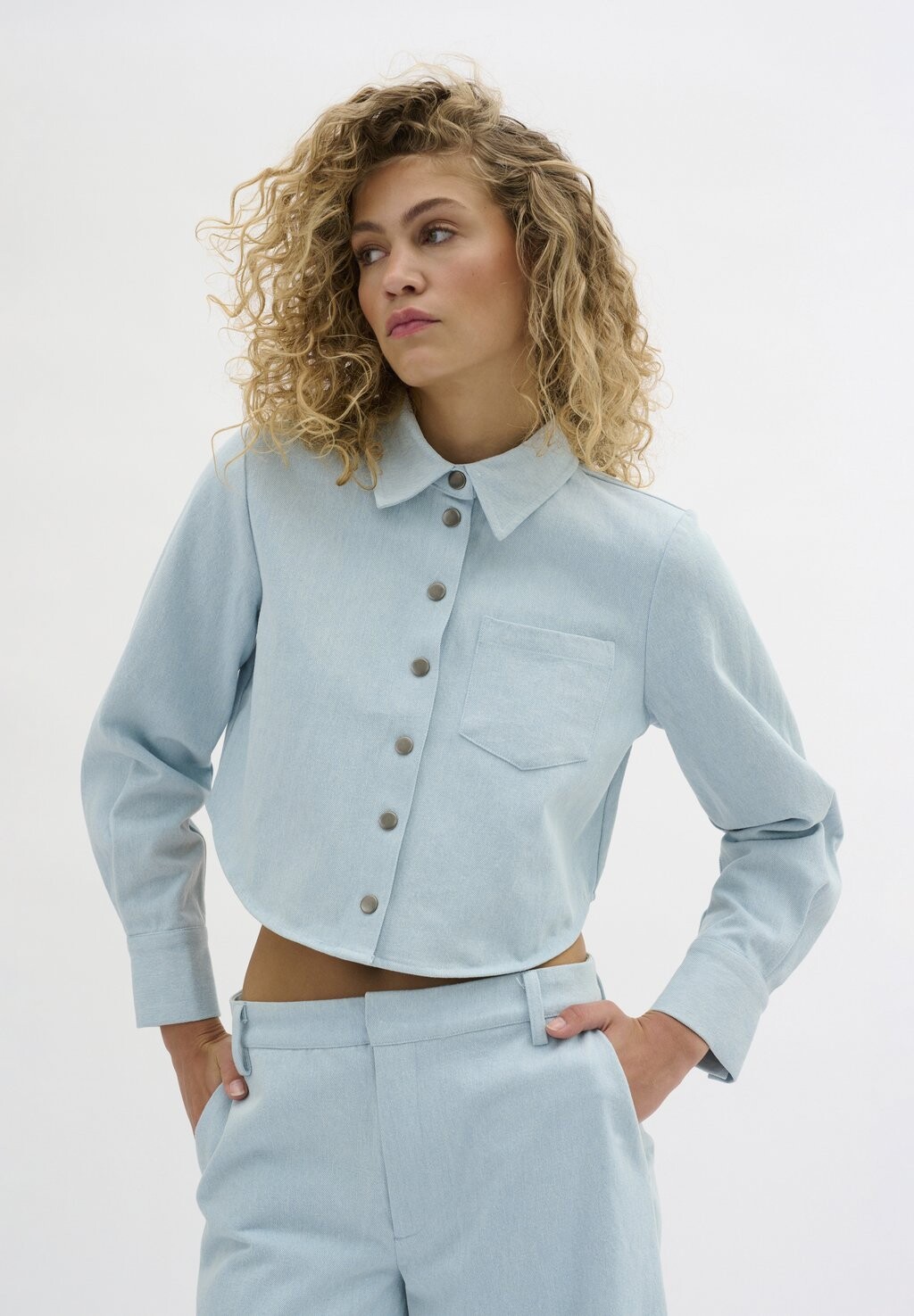 

Блузка-рубашка WINNIEMW My Essential Wardrobe, цвет light blue retro wash