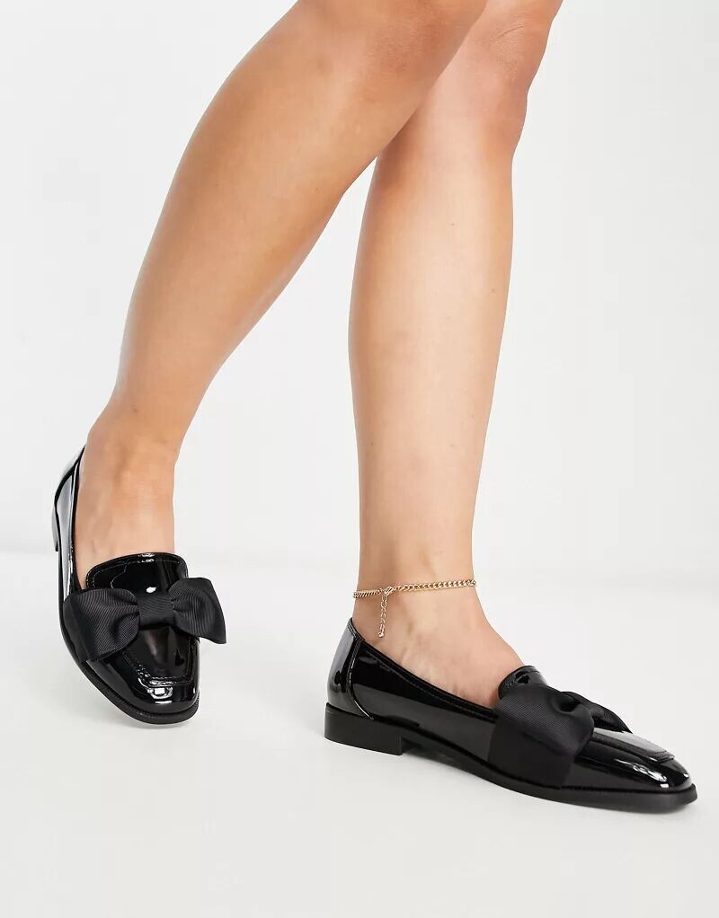 Лоферы с бантом. Мюли wide Fit ASOS С бантом. Лоферы женские лакированные. Лаковые лоферы с бантом. Слипоны с бантом