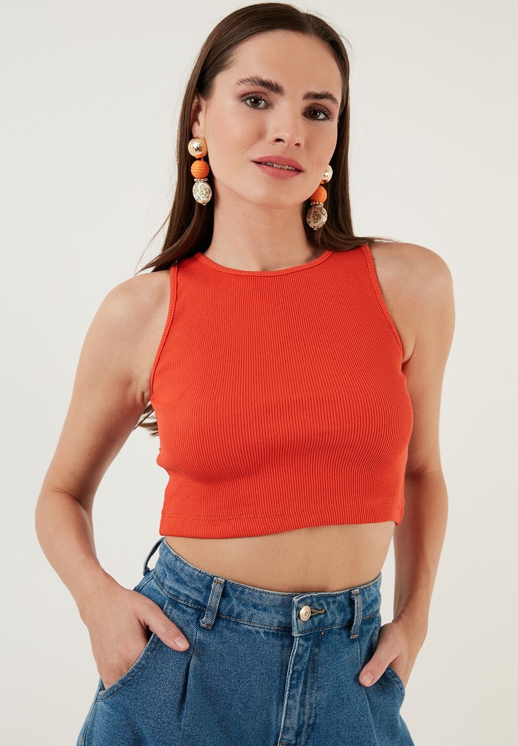 

Топ LELA