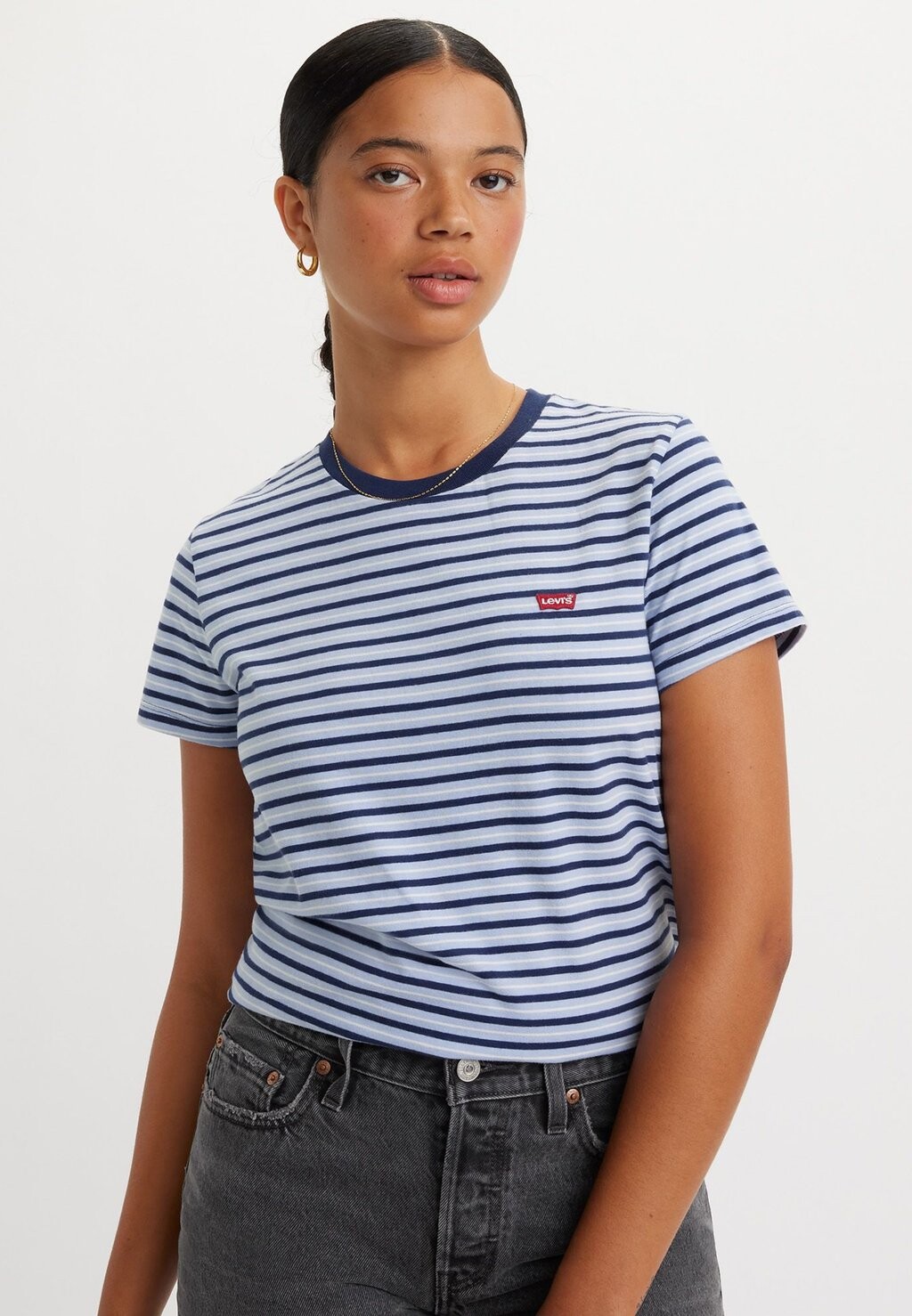 

Базовая футболка Perfect Tee Levi's, цвет brunnera blue