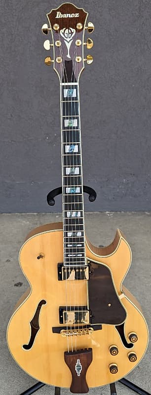 Электрогитара Ibanez George Benson LGB30NT Hollow Body Guitar Natural Finish w/Case 6.5 lbs цена и фото