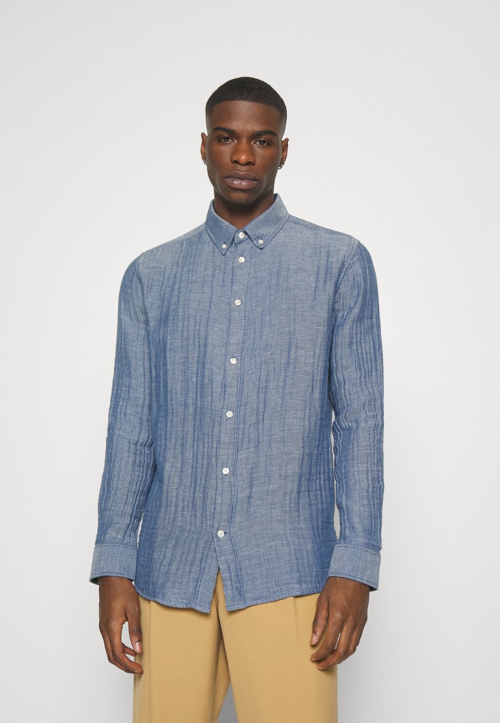 

Рубашка ДВУХСЛОЙНАЯ РУБАШКА RELAXED FIT FISHBONE STRUCTURE KnowledgeCotton Apparel, limoges
