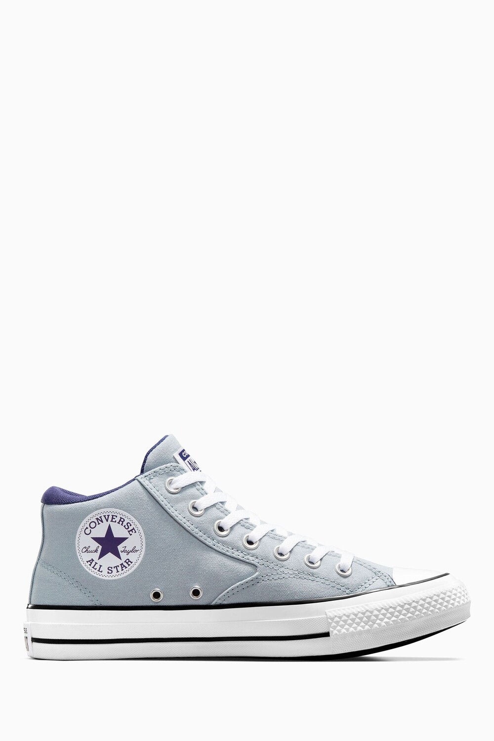 

Создано на Малден-стрит Converse, серый