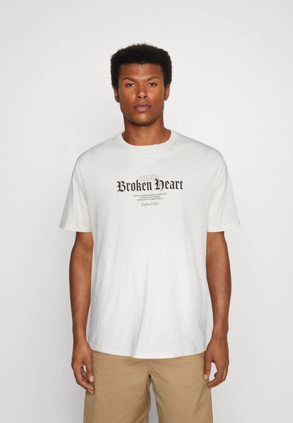 

Футболка с принтом RROLIVER TEE PLUS UNISEX Redefined Rebel, кремовый, Бежевый