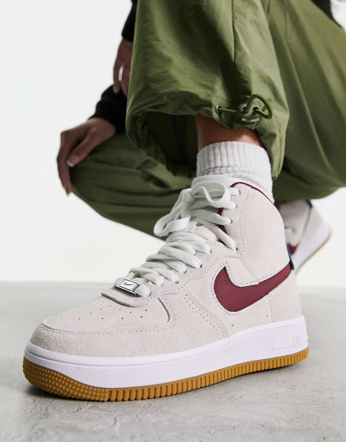 

Кроссовки Nike Air Force 1 Hi Sculpt белого, красного и синего цветов, Красный