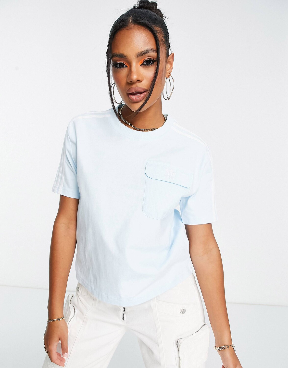 

Синяя поплиновая футболка adidas Originals