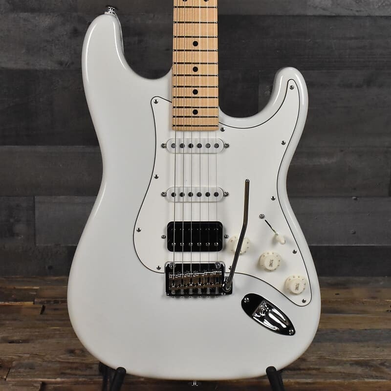 

Электрогитара Suhr Classic S Maple Fingerboard HSS - Olympic White with Gig Bag