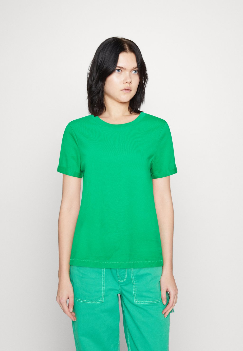 Базовая футболка Vero Moda, зеленый