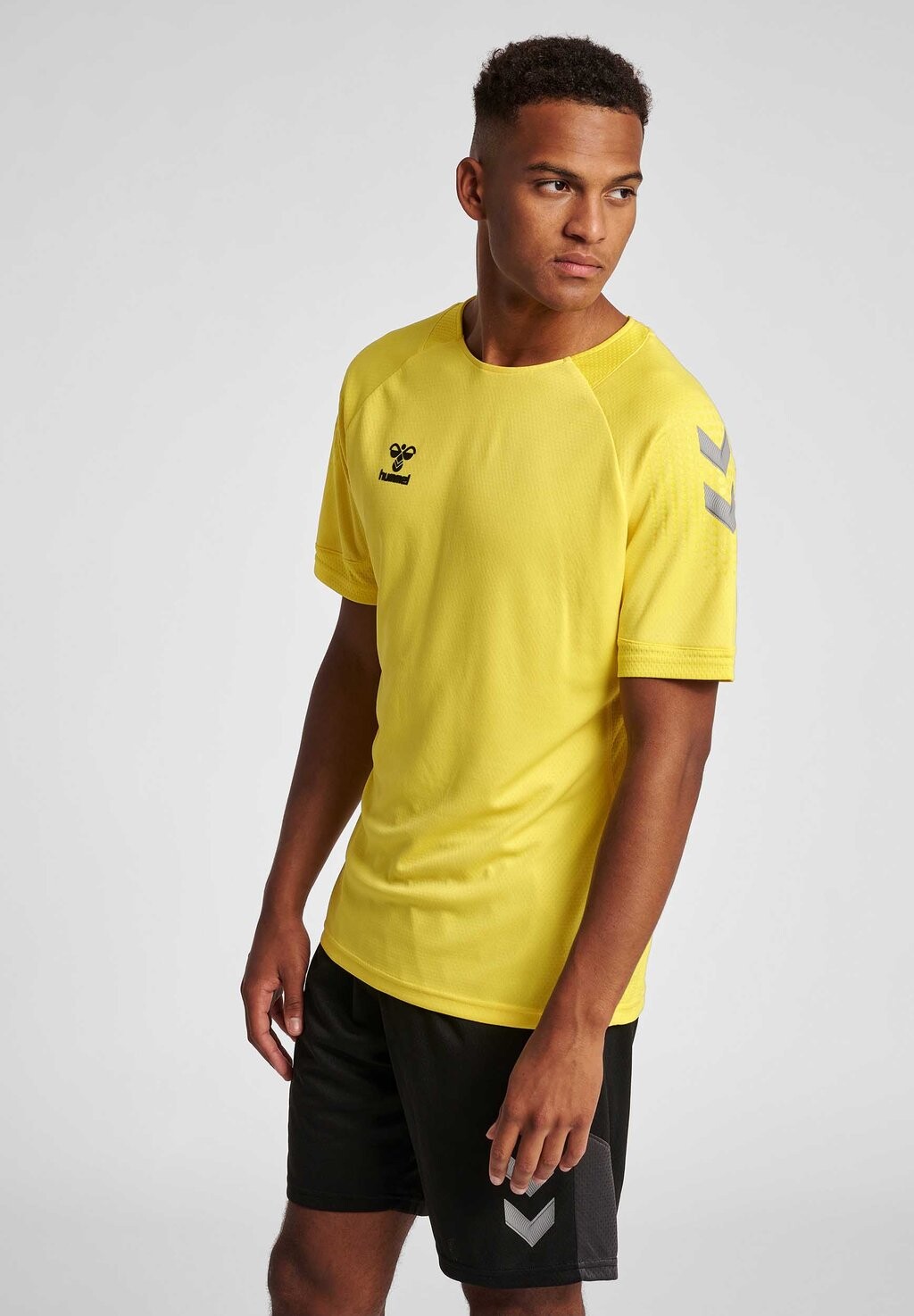 

Спортивная футболка Hummel, желтый