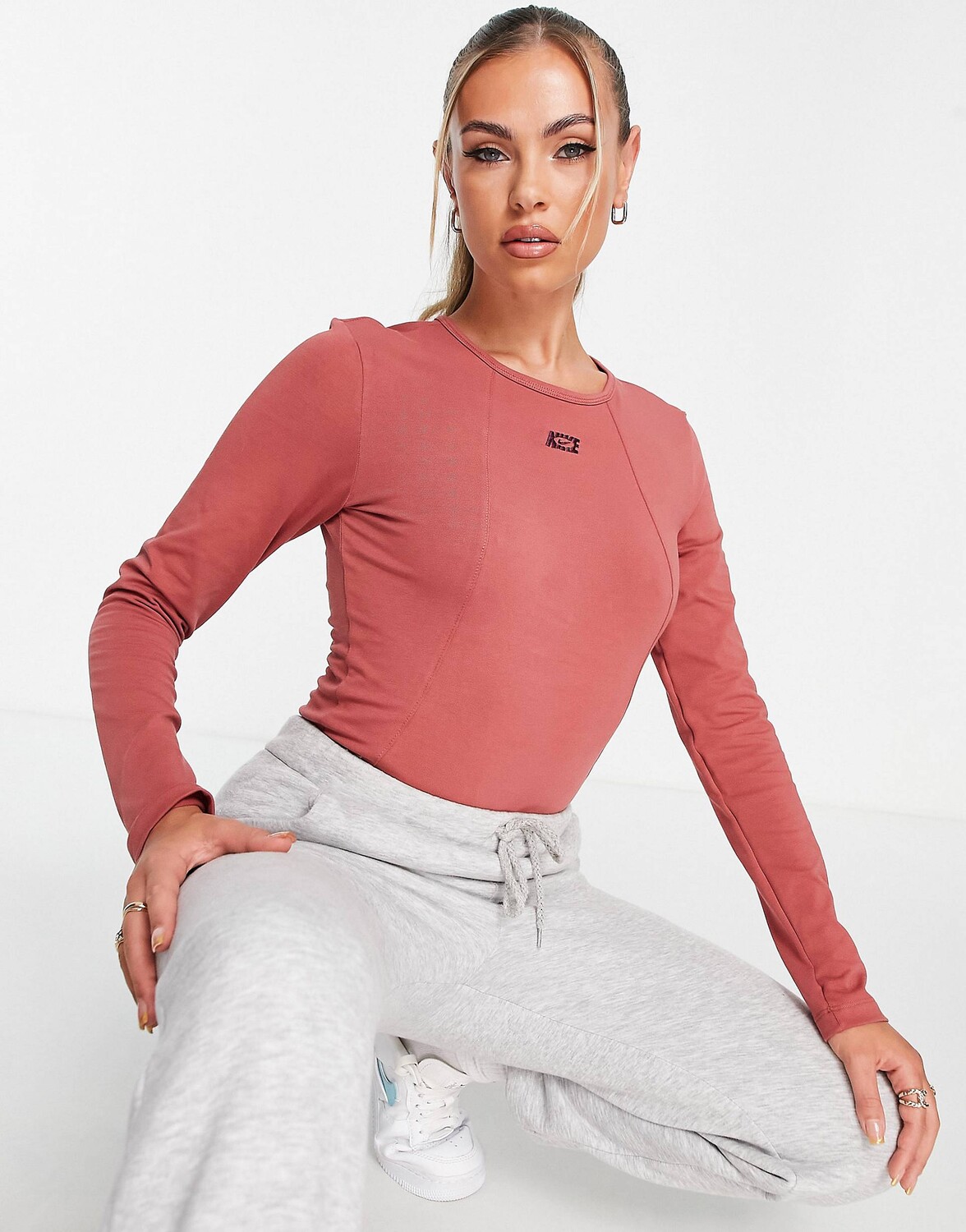 

Боди со значком логотипа Nike Icon Clash цвета ржавчины каньона, Красный