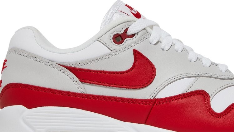 Air nike white and red best sale