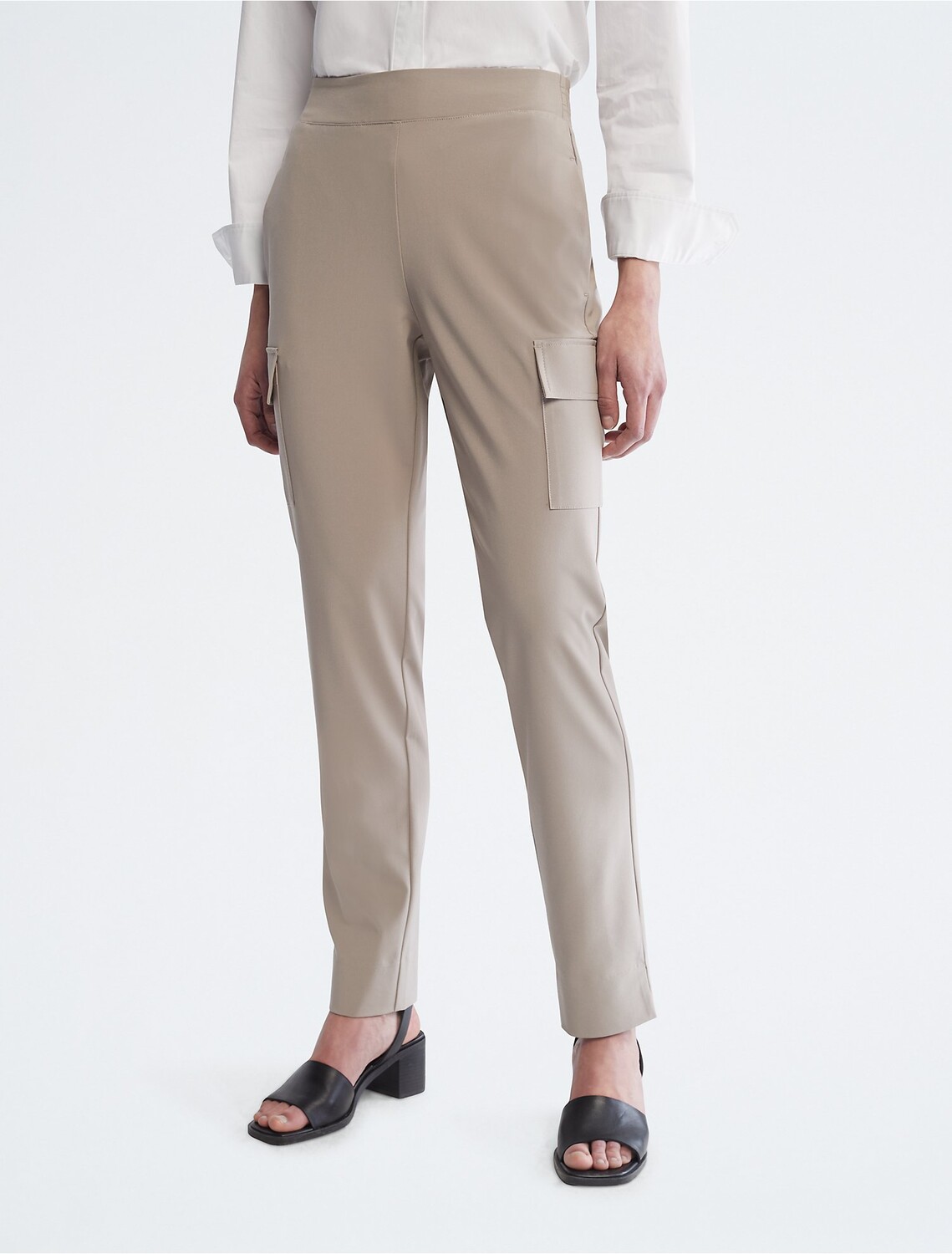 

Брюки-карго Calvin Klein Modern Commute Straight Leg, серо-бежевый
