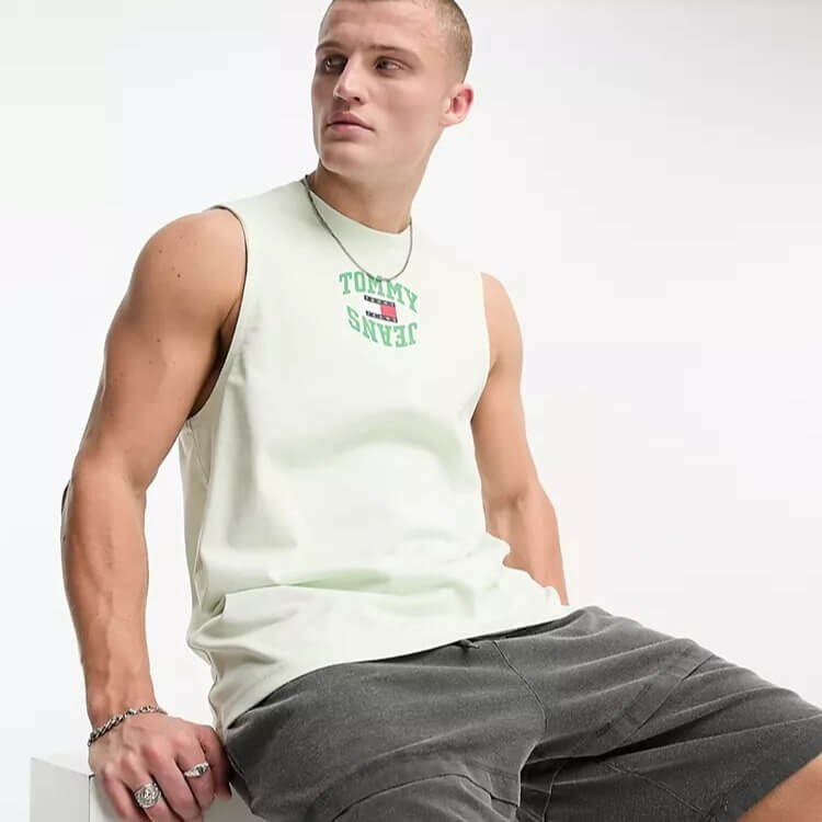 

Футболка без рукавов Tommy Jeans Centre Curve Logo Tank, светло-зеленый