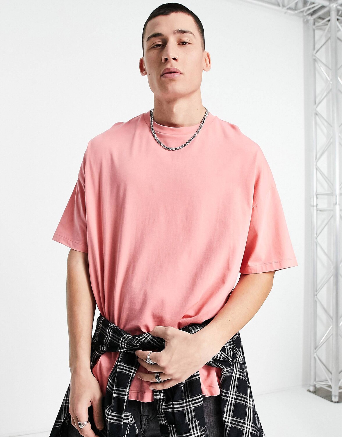 

Розовая футболка оверсайз с круглым вырезом ASOS DESIGN