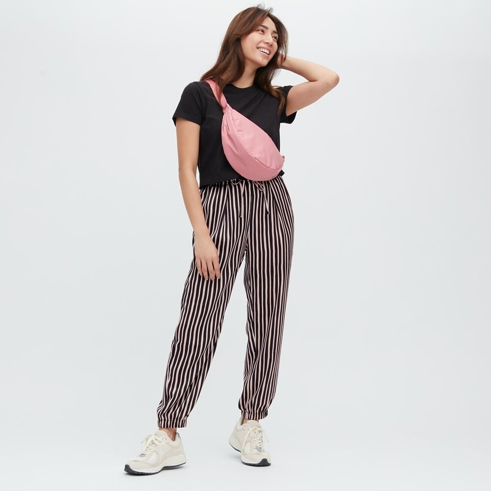 

Эластичные атласные брюки Uniqlo, черный