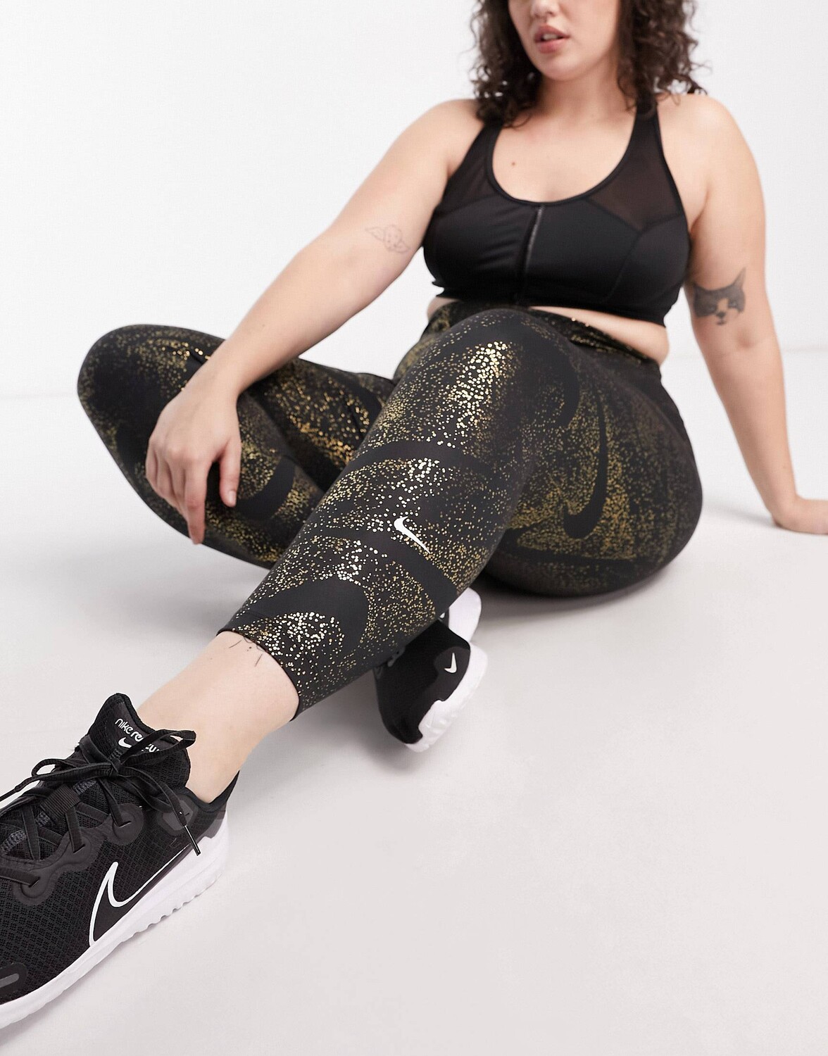 

Черные леггинсы с блестящим принтом Nike Training Plus One Dri-FIT, Черный