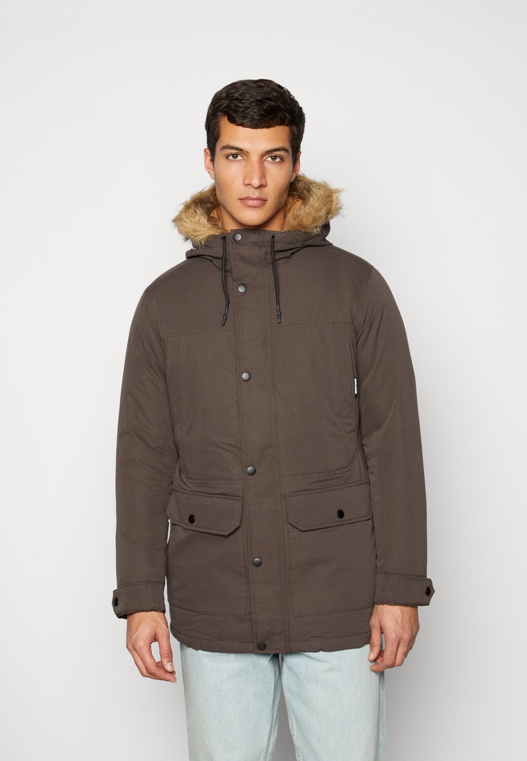 

Пальто зимнее Jack & Jones, коричневый