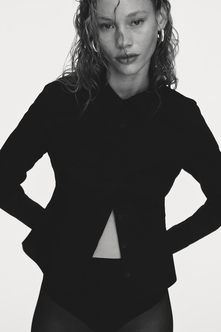 Облегающая фигуру блузка из поплина H&M, черный