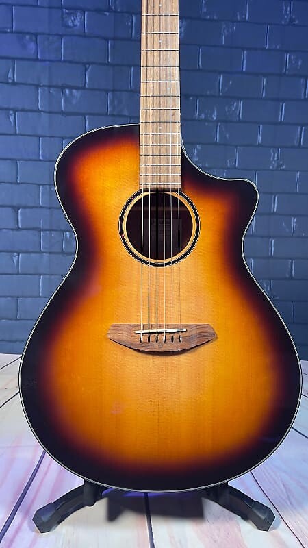 

Breedlove Discovery S Concerto ED CE Gloss Sunburst