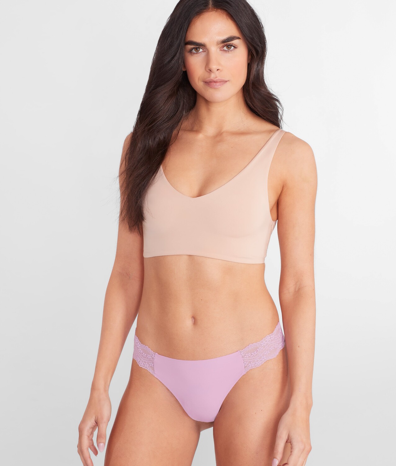 

Женские стринги b.tempt'd by Wacoal b.bare, цвет Smoky Grape