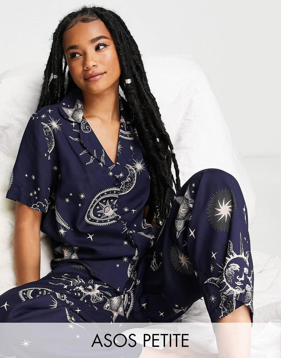 

Темно-синий пижамный комплект из модальной рубашки и брюк ASOS DESIGN Petite