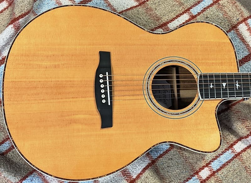 

PRS SE A40 Angelus Acoustic-Electric Guitar Top Spruce Top, корпус Ovangkol, черное дерево, Fishman, футляр SE A40E Angelus with Fishman GT1 Pickup