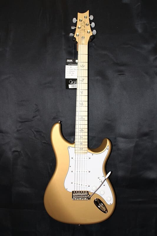 

PRS John Mayer Silver Sky Electric Mapleboard Golden Mesa с сумкой для переноски - золото John Mayer Silver Sky Electric Mapleboard Golden Mesa with Gig Bag