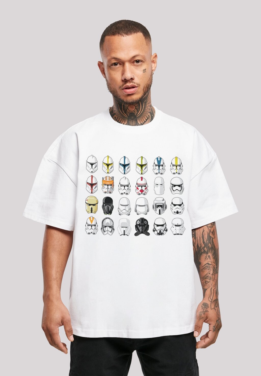 

Футболка с принтом STAR WARS STORMTROOPER HELMETS CAD OVERSIZE F4NT4STIC, цвет white