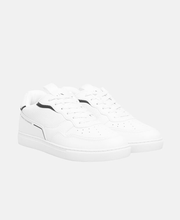 

Кроссовки Armani Exchange, черный