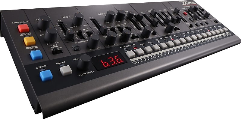 

Полифонический синтезатор Roland JX-08 - В наличии JX-08 Polyphonic Synthesizer