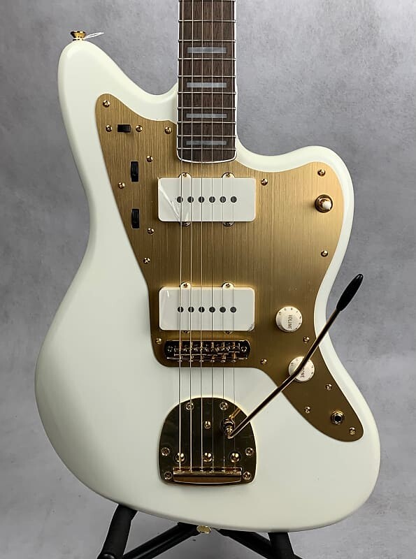

Squier 40th Anniversary Gold Edition Jazzmaster - олимпийский белый