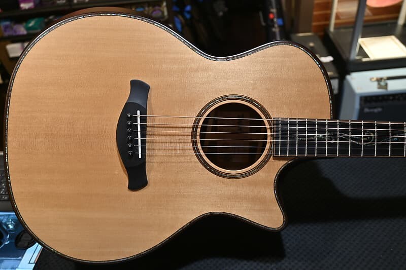 

Издание Taylor Builder K14ce # 2141 Builder's Edition K14ce