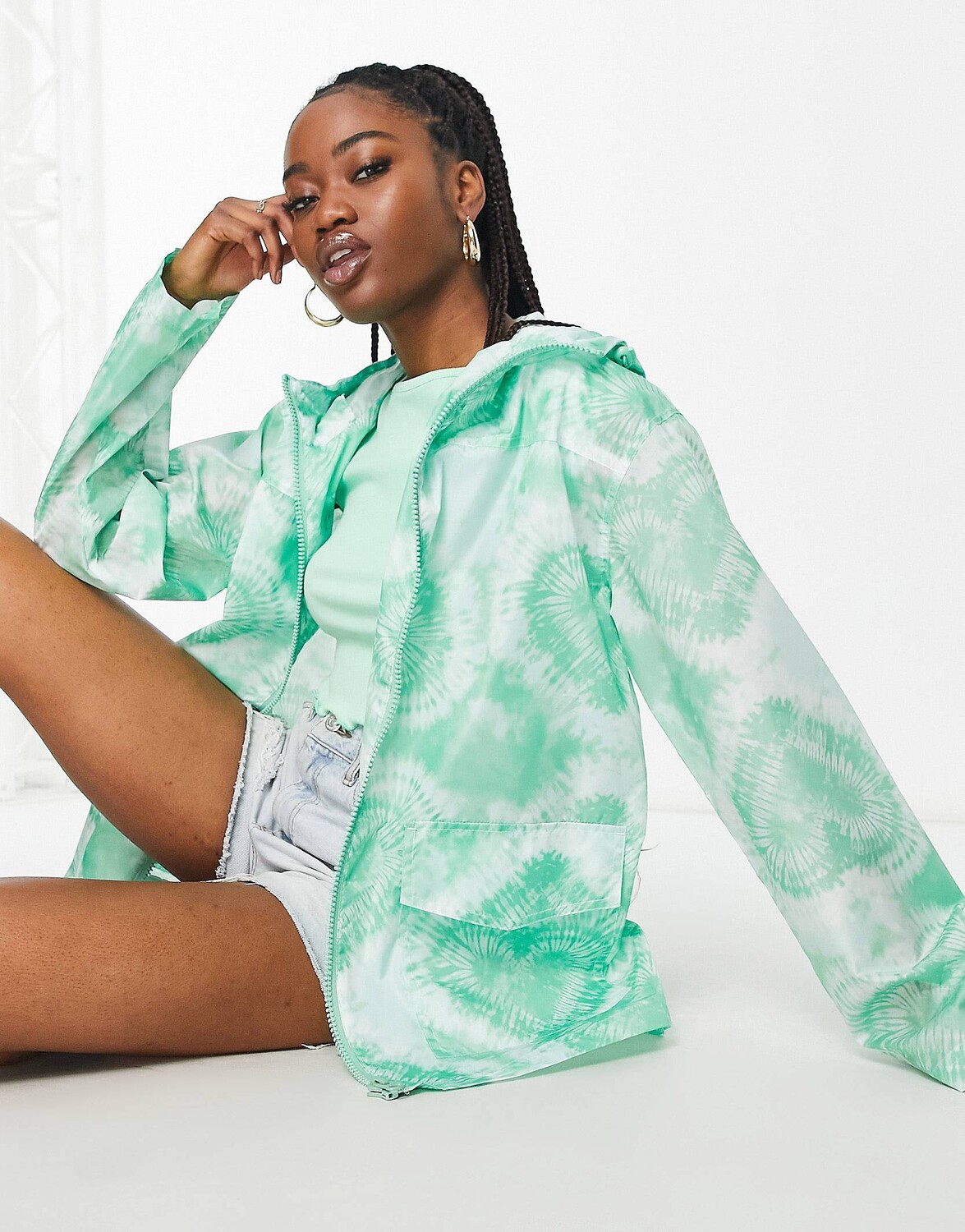

Зеленый дождевик с принтом ASOS DESIGN Festival